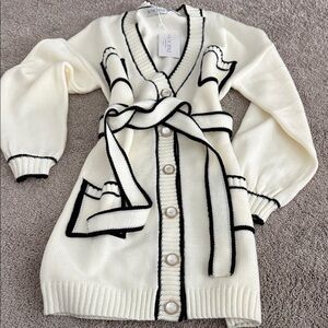 SHEIN Cream and Black Button-Up Cardigan